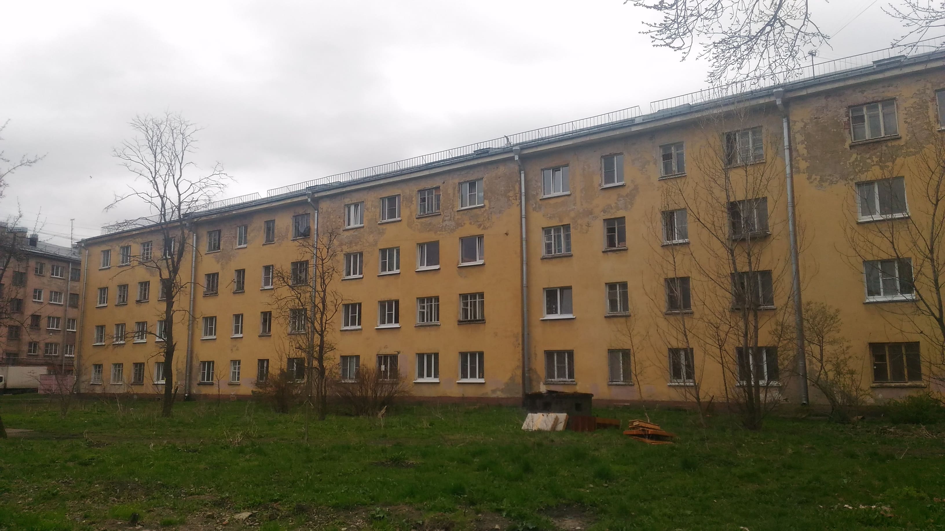 Дом на Фарфоровской улице