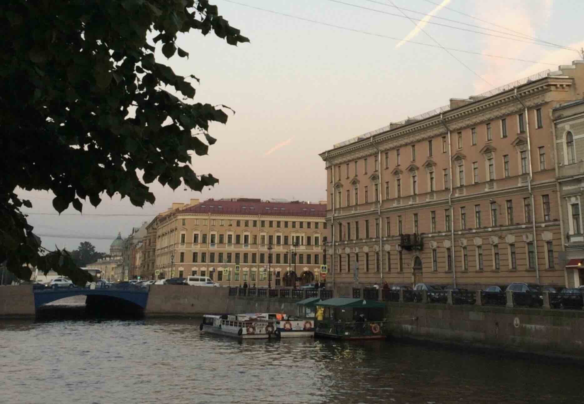 Дом 3-5 на Вознесенском проспекте